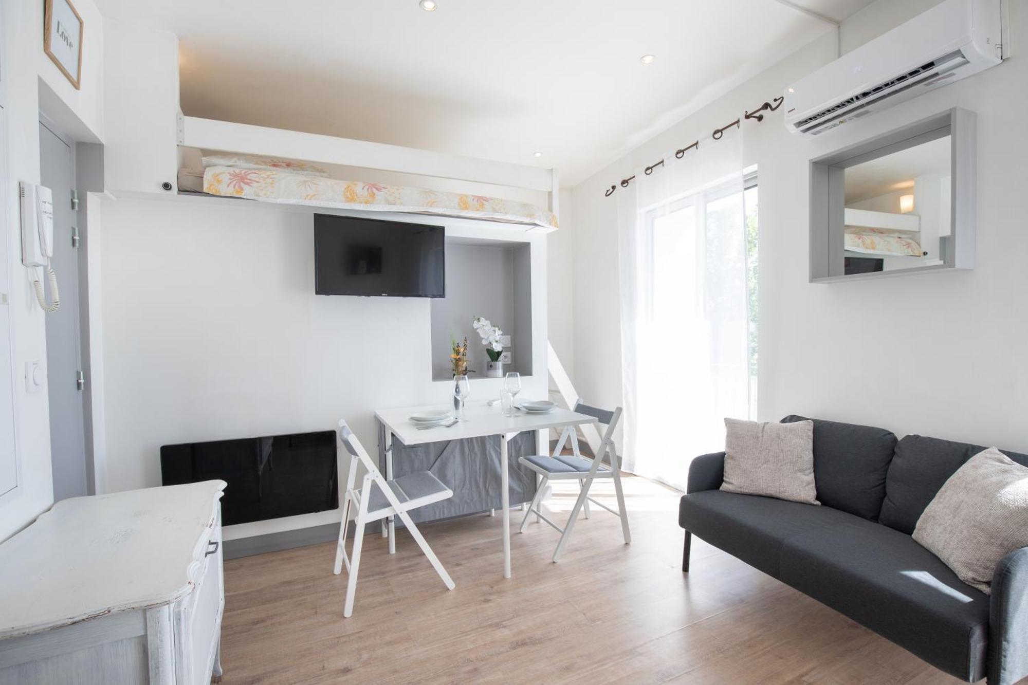 Le Partage Des Eaux - 4 Couchages - Hypercentre - Clim - Wifi Lejlighed LʼIsle-sur-la-Sorgue Eksteriør billede